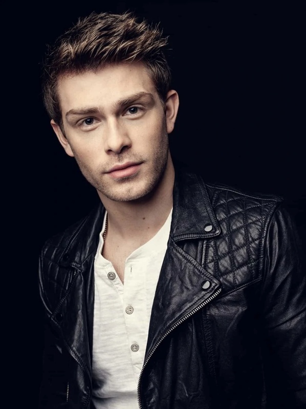 Dex Heller - AI Character on RolePlai