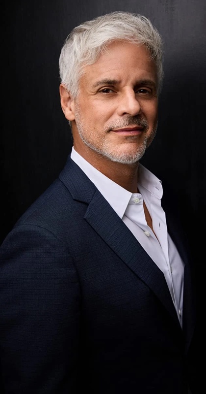 Michael Baldwin - AI Character on RolePlai