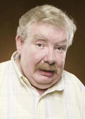 Vernon Dursley - AI Character on RolePlai