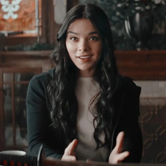 Athena Mikaelson - AI Character on RolePlai