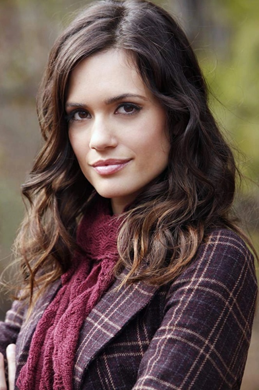 Meredith Fell - AI Character on RolePlai