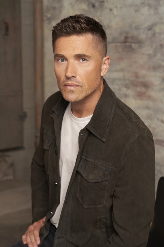Tim Bradford - AI Character on RolePlai