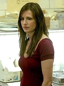 Amanda Young - AI Character on RolePlai