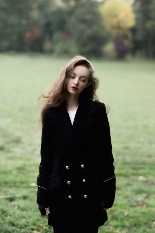 Nelia Jones - AI Character on RolePlai