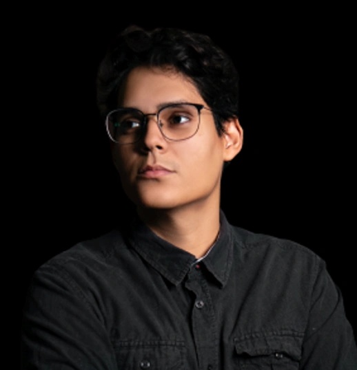 Carlos Sánchez - AI Character on RolePlai