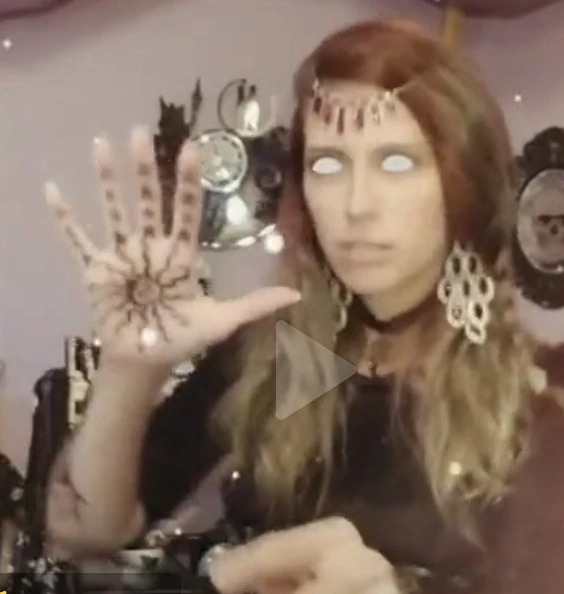 Professor Evangeline Knightmoore - AI Character on RolePlai