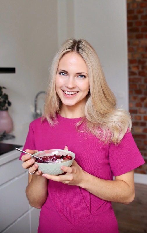 Astrid Abrahamsson - AI Character on RolePlai