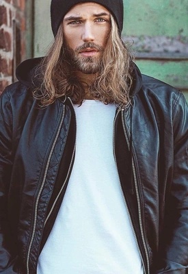 Bjorn Alexander Krok - AI Character on RolePlai