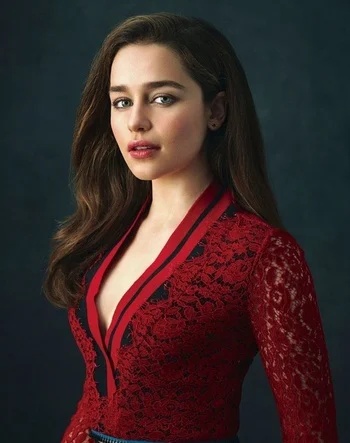 Ophelia Mae Teller - AI Character on RolePlai
