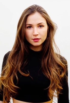Clodagh Elowen Fitzpatrick - AI Character on RolePlai