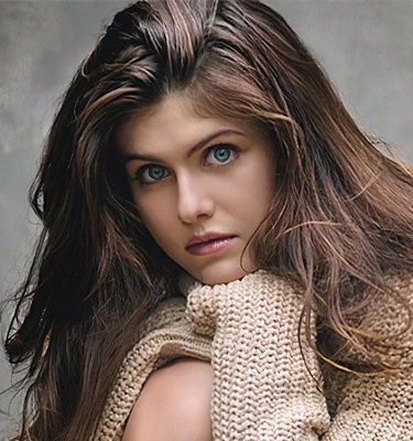 Sienna Aurelie Linslee - AI Character on RolePlai