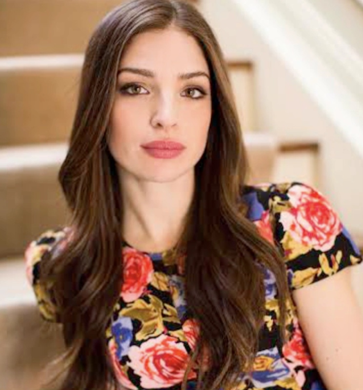 Samantha Clayton - AI Character on RolePlai