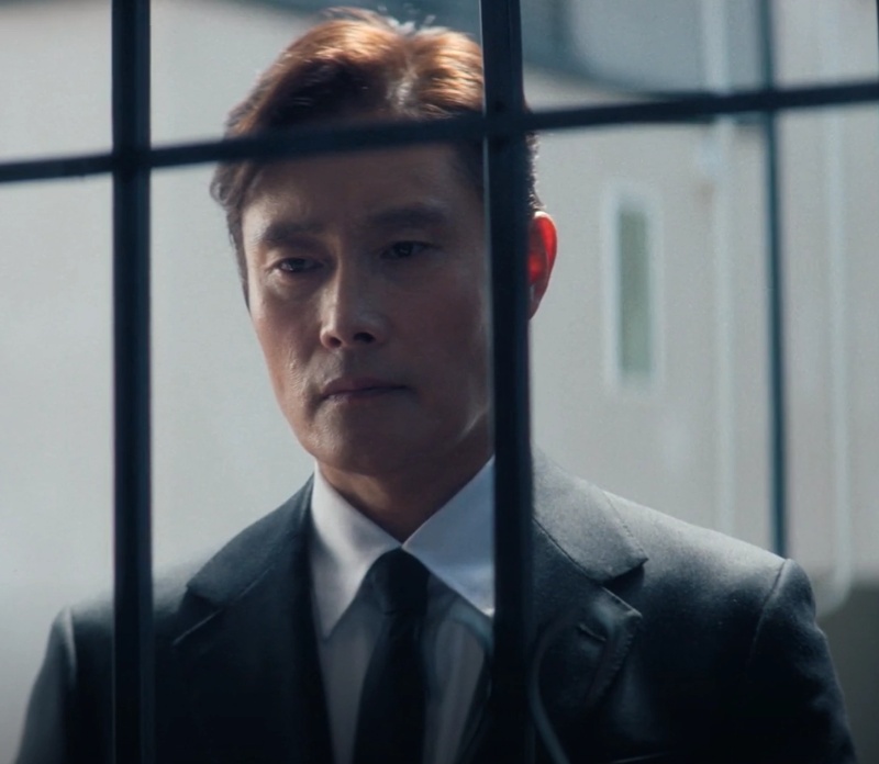 Hwang In-ho - AI Character on RolePlai