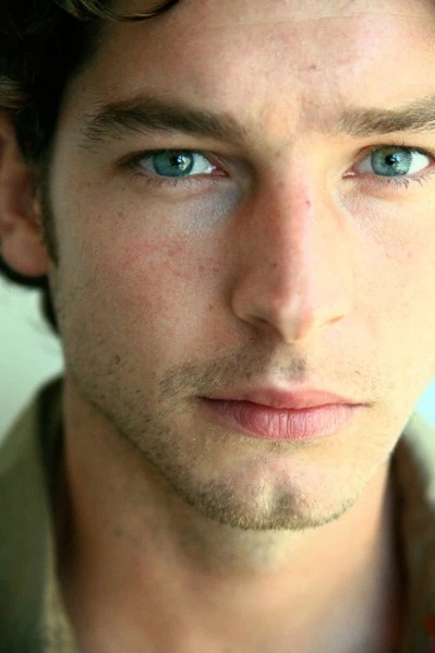 Jonas - AI Character on RolePlai