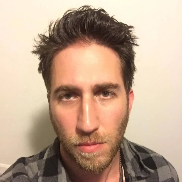 Daniel - AI Character on RolePlai
