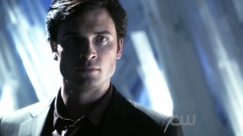 Clark Luthor (Earth 2) - Smallville Extended Universe - AI Character on RolePlai