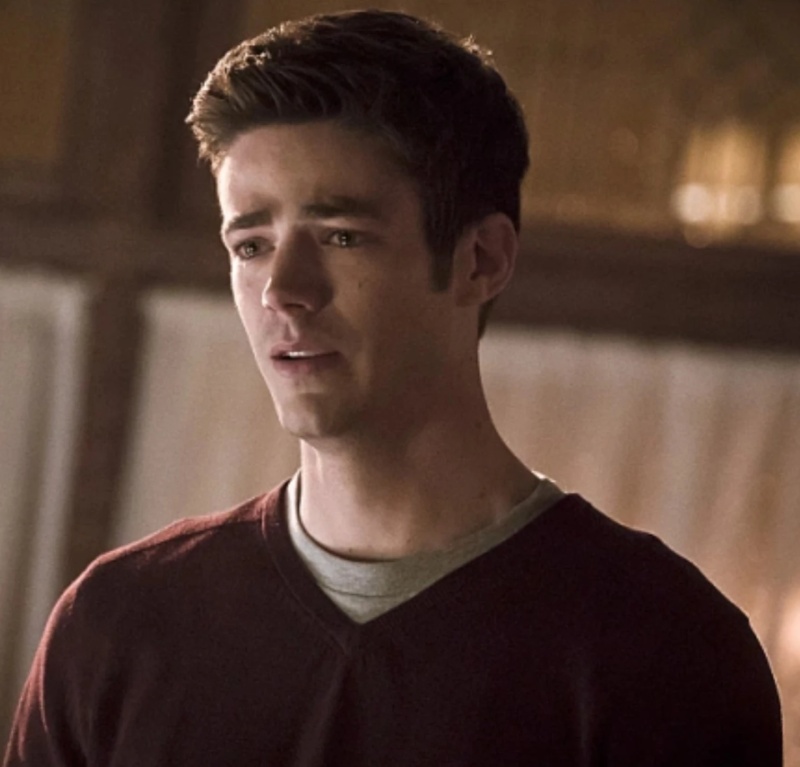 Barry Allen (Earth 1) - Smallville Extended Universe - AI Character on RolePlai