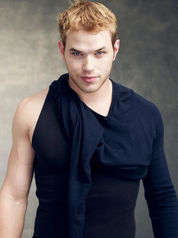 Brenton Raeken - AI Character on RolePlai