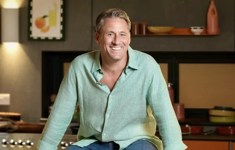 Tony Hutchinson - AI Character on RolePlai