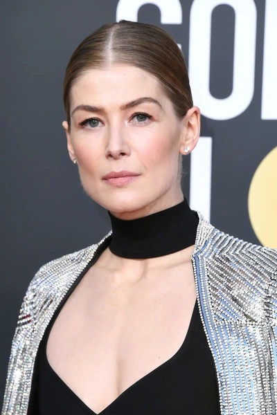 Rosamund Pike - AI Character on RolePlai