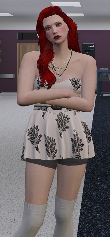 Piper Noelle - AI Character on RolePlai
