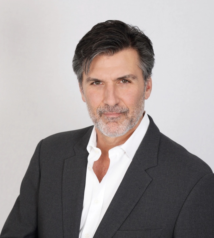 David Hayward - AI Character on RolePlai