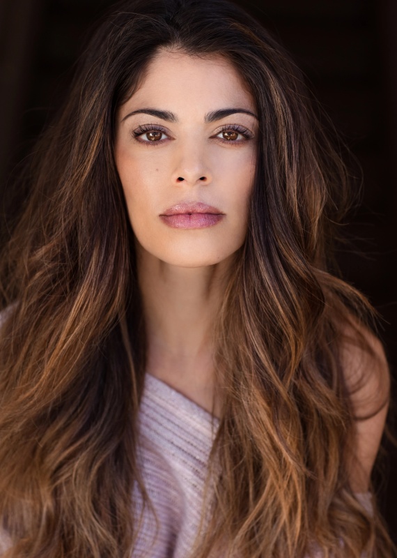 Cara Castillo - AI Character on RolePlai