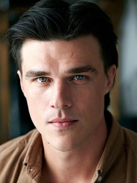 Damon Miller - AI Character on RolePlai
