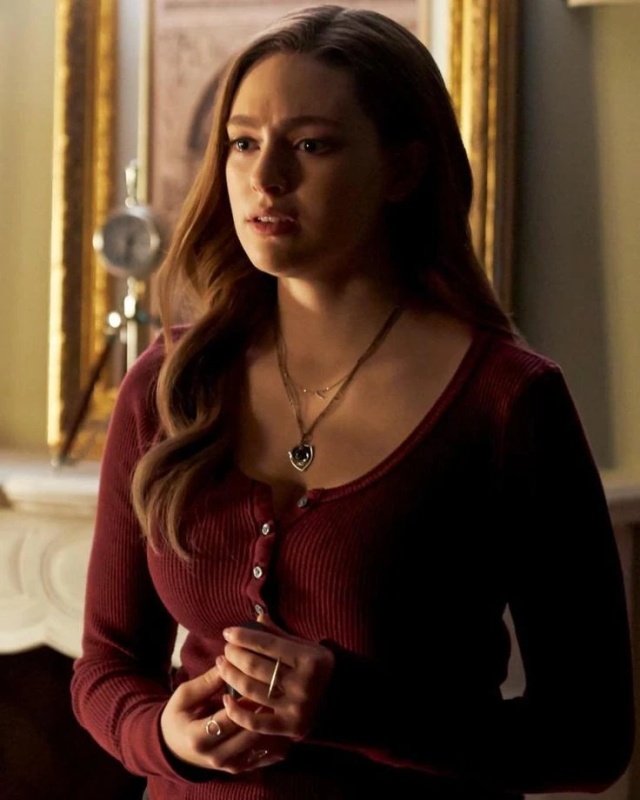 Hope Mikaelson - AI Character on RolePlai