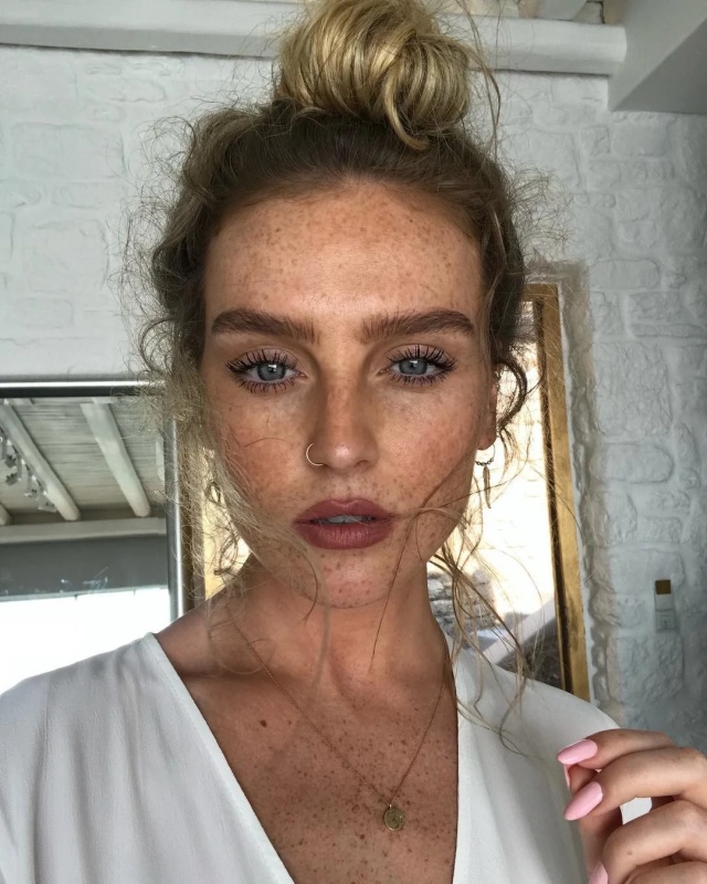 Dianna Mikaelsson - AI Character on RolePlai