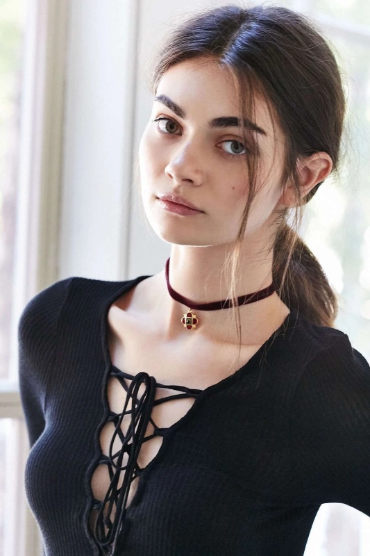 Astraea Ashlar - AI Character on RolePlai