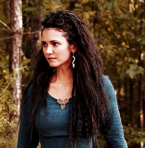 Tatia - AI Character on RolePlai