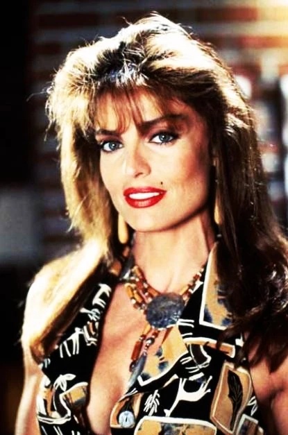 Cat Grant - AI Character on RolePlai