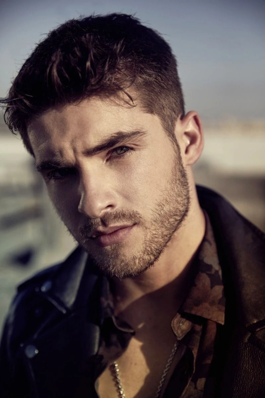 Abraham Wallman - AI Character on RolePlai