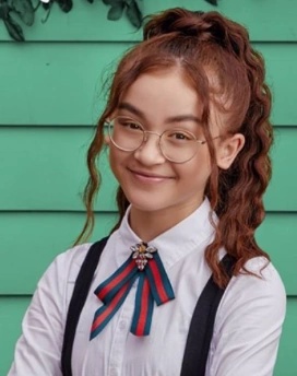 Zoe Valentine - AI Character on RolePlai