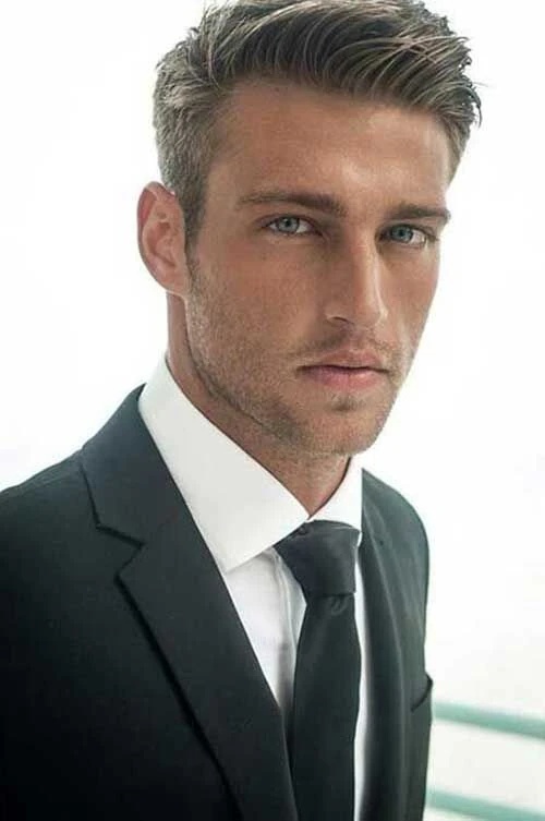 Zachary Kuhns - AI Character on RolePlai