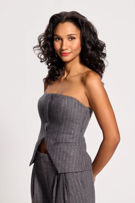 Layla Keating - AI Character on RolePlai