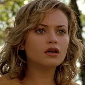 Lori Campbell - AI Character on RolePlai