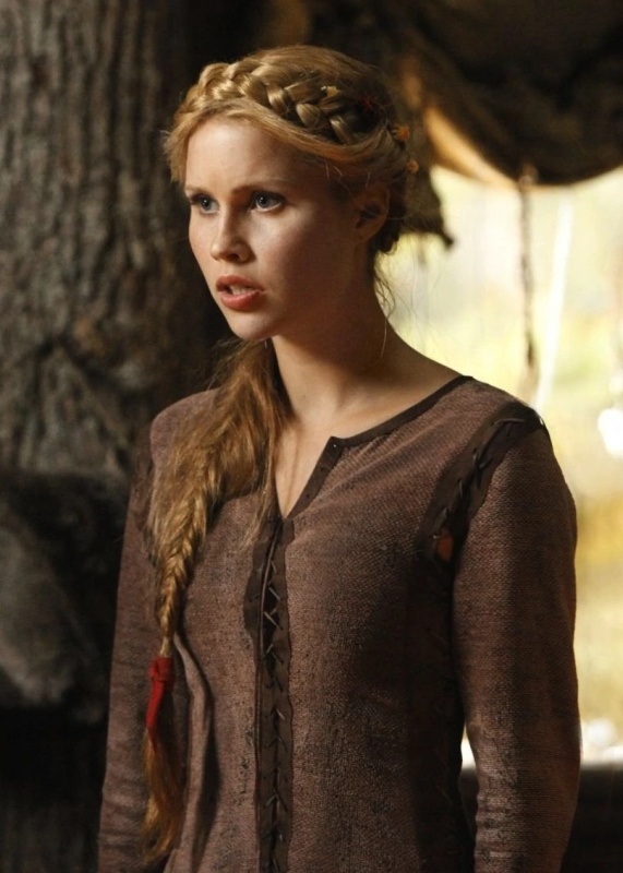 Annabeth - AI Character on RolePlai