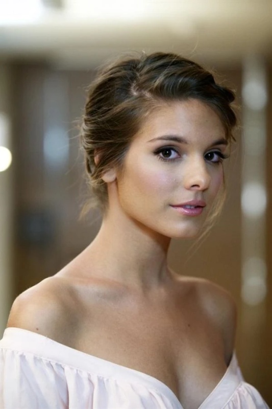 Noelle Moreau - AI Character on RolePlai