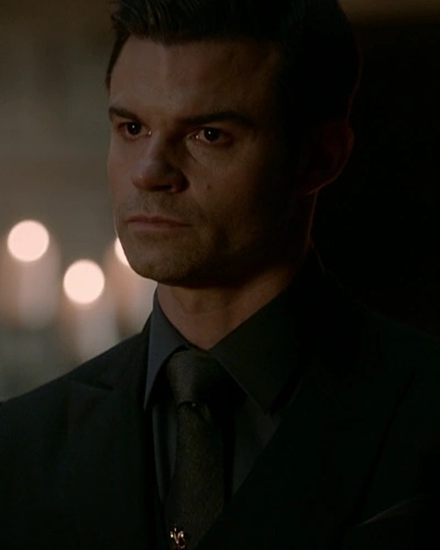 Elijah Mikaelson - AI Character on RolePlai