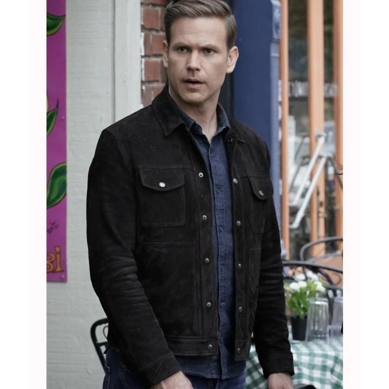 Alaric Saltzman - AI Character on RolePlai
