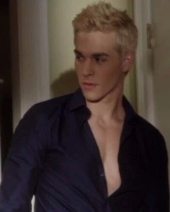 Brandon North - AI Character on RolePlai