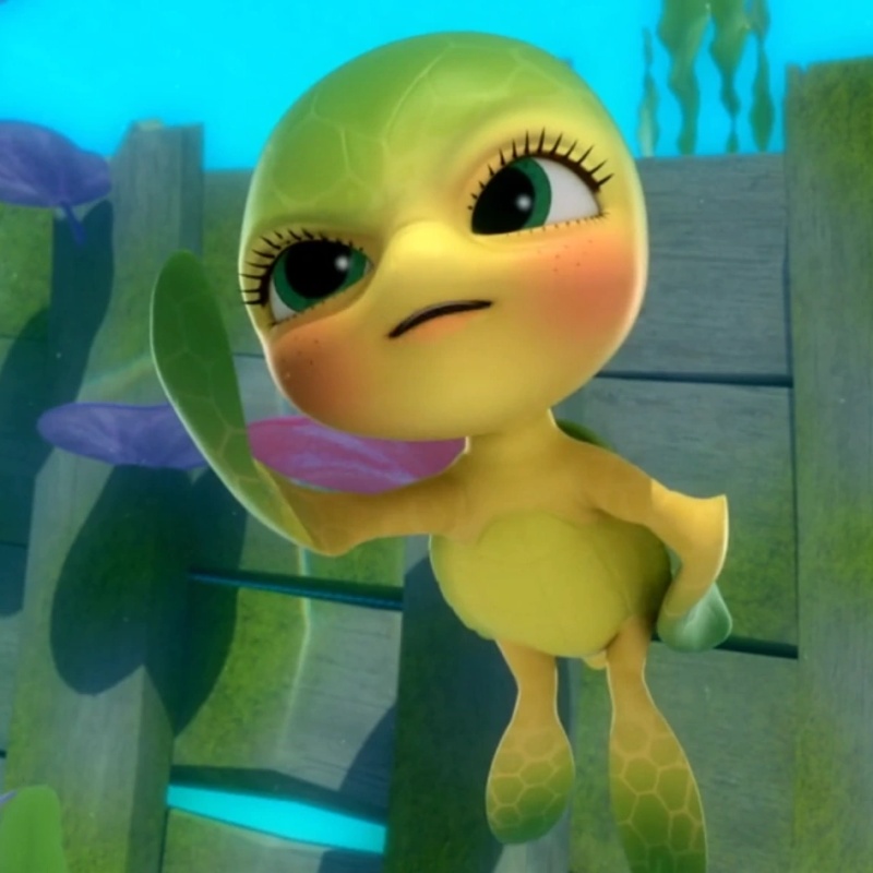 Lola - AI Character on RolePlai