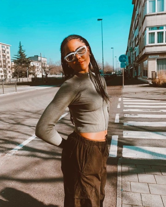 Mila Minten - AI Character on RolePlai