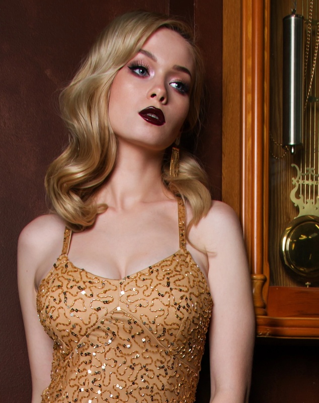 Desdemona "Desi" Lawrence - AI Character on RolePlai