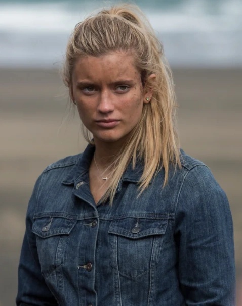 Shelby Goodkind - AI Character on RolePlai