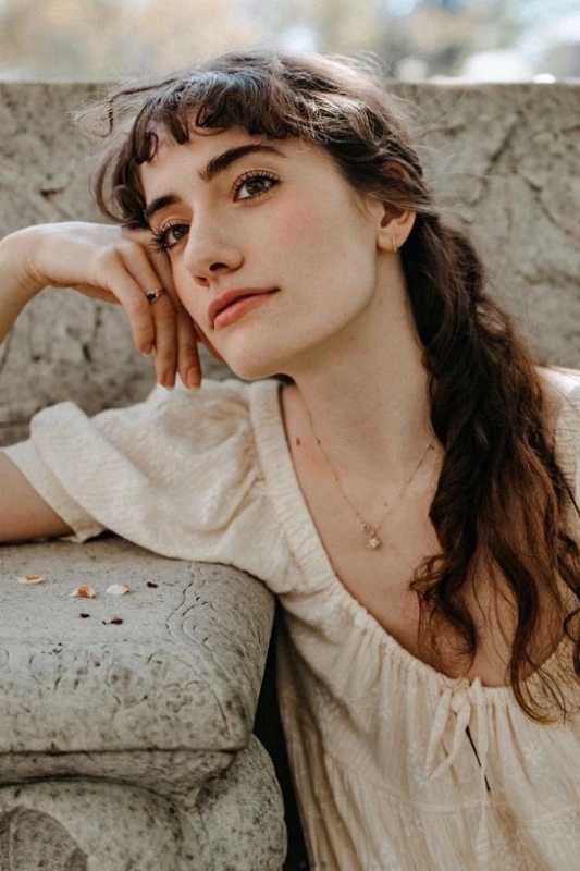 Eloise Levingston - AI Character on RolePlai