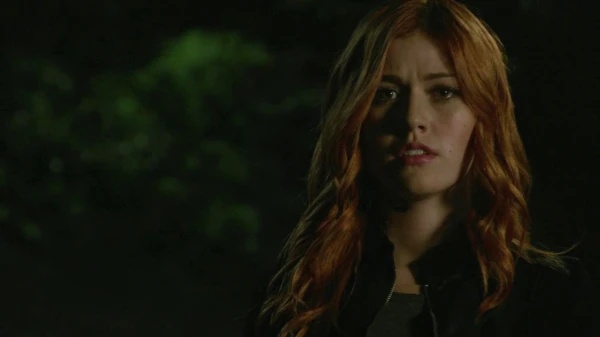 Clary Fray - AI Character on RolePlai