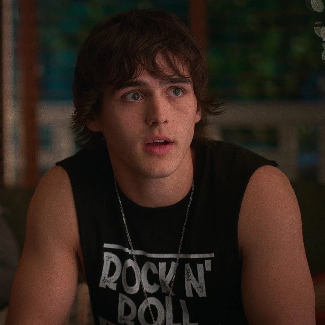 Prince Halliwell - AI Character on RolePlai